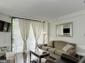 3401 38th St NW in Washington, DC - Building Photo - Building Photo