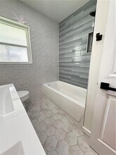 4100 49th Ave S in St. Petersburg, FL - Building Photo - Building Photo