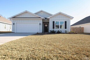 1938 Westhill Dr in Cantonment, FL - Building Photo