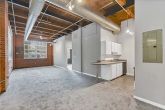 Metro Lofts in Cleveland, OH - Building Photo - Interior Photo