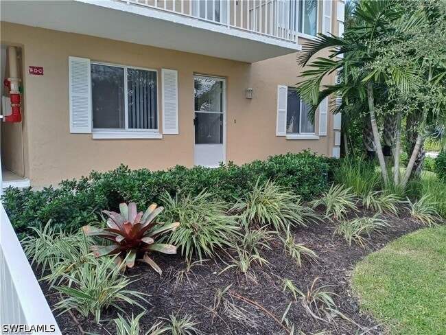 property at 3001 Sandpiper Bay Cir
