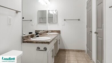 925 Canterbury Rd NE, Unit 12-1223 in Atlanta, GA - Building Photo - Building Photo