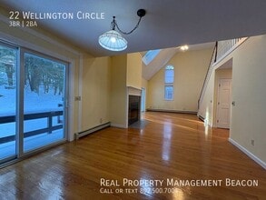 22 Wellington Cir in Lebanon, NH - Building Photo - Building Photo
