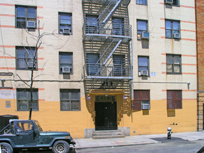 219 Echo Pl in Bronx, NY - Building Photo - Building Photo