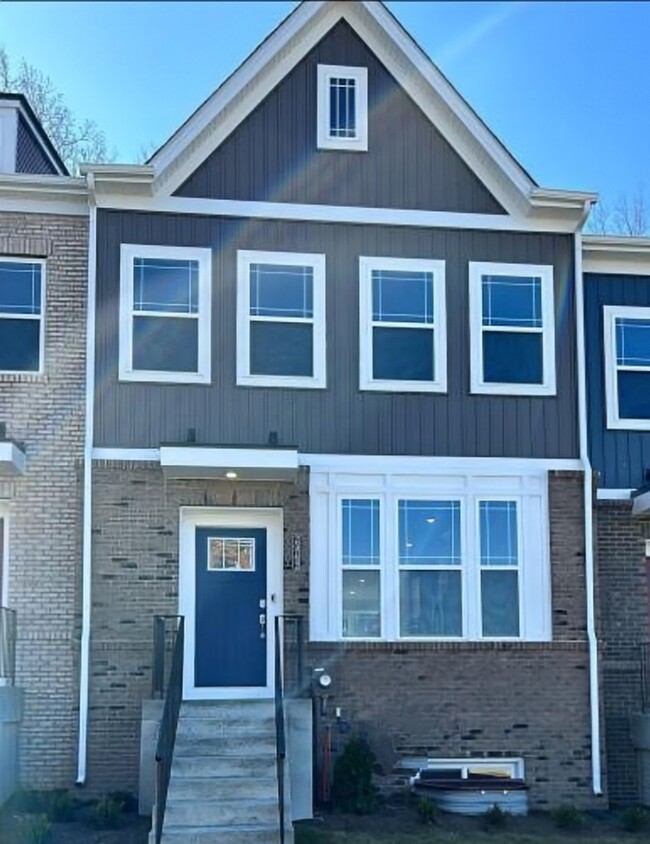 property at 2942 Bridgewater Dr