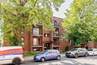 2650 Delisle Rue in Montréal, QC - Building Photo - Building Photo