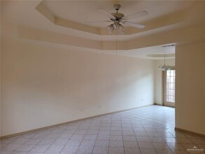 6804 N 8th St in McAllen, TX - Building Photo - Building Photo