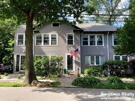 34 Beaconsfield Rd, Unit #1 in Brookline, MA - Building Photo