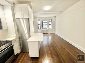 EAST 46 STREET in New York, NY - Building Photo - Building Photo