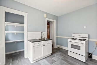 2858 N Murray Ave, Unit 2858 in Milwaukee, WI - Building Photo - Building Photo