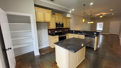 12334 Village Maison Dr in Walker, LA - Building Photo - Building Photo