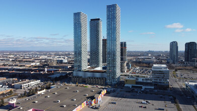 Transit City Condos in Vaughan, ON - Building Photo - Building Photo