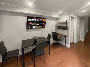 606 S 2nd St in Philadelphia, PA - Foto de edificio - Building Photo