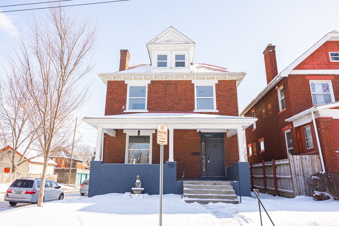 732 Bedford Ave in Columbus, OH - Building Photo