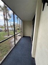 5130 Las Verdes Cir in Delray Beach, FL - Building Photo - Building Photo