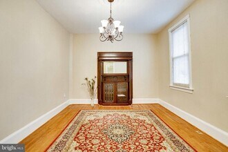 1501 G St SE, Unit #1 in Washington, DC - Building Photo - Building Photo