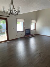 1505 Little Bluestem Ct in Ames, IA - Foto de edificio - Building Photo