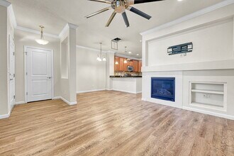 8173 S Yosemite Ct in Centennial, CO - Building Photo - Building Photo