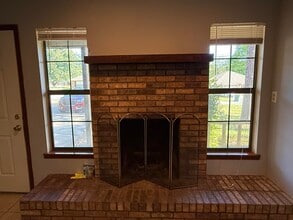 2910 Crescent Southwest Cir in Crestview, FL - Building Photo - Building Photo