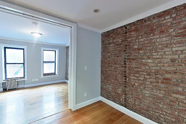 330 E 100th St in New York, NY - Building Photo