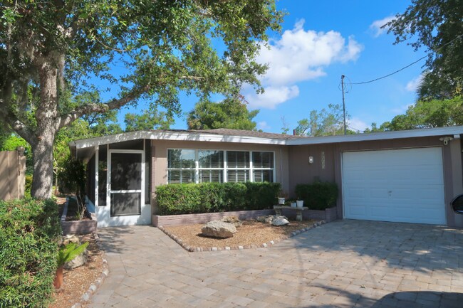 property at 4571 Beacon Dr