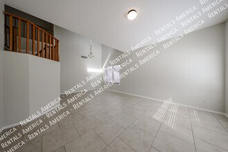 6234 W Southgate St in Phoenix, AZ - Foto de edificio - Building Photo