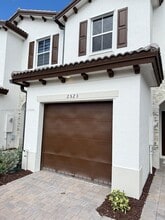 2523 SE 29th St in Homestead, FL - Building Photo - Building Photo