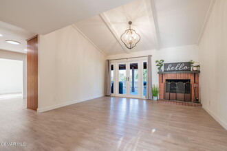 1622 Bonnie Ct in Simi Valley, CA - Building Photo - Building Photo