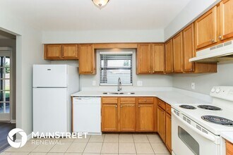 739 Isle Royale Ave in Palm Bay, FL - Foto de edificio - Building Photo
