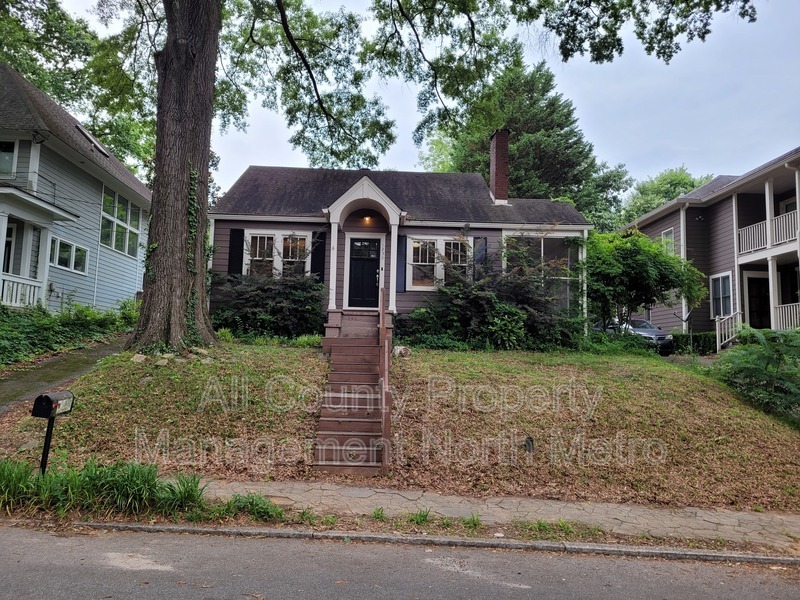 1250 Francis St NW in Atlanta, GA - Foto de edificio