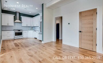 2624 N Lincoln Ave in Chicago, IL - Building Photo - Building Photo