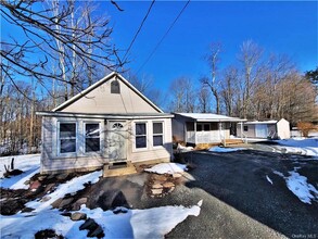 48 - 50 Horseshoe Lake in Kauneonga Lake, NY - Building Photo - Building Photo