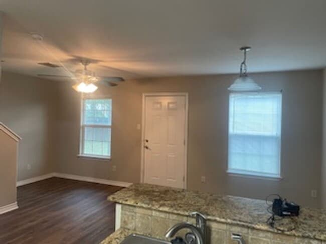 1491 N Columbia in Stephenville, TX - Building Photo - Building Photo
