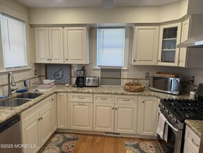 24 Reese Ave in Lavallette, NJ - Building Photo - Building Photo