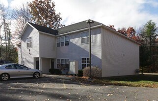 3677 Carman Rd, Unit 1-1 in Schenectady, NY - Building Photo