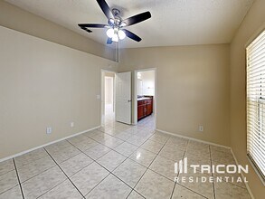 7812 Sagebrush Pl in Orlando, FL - Foto de edificio - Building Photo