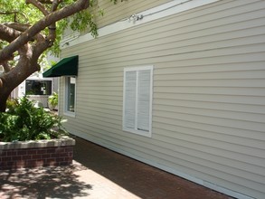 1075 Duval St in Key West, FL - Building Photo - Other