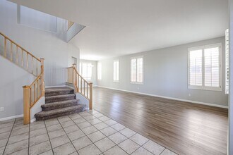 460 N Mammoth Way in Chandler, AZ - Building Photo - Building Photo