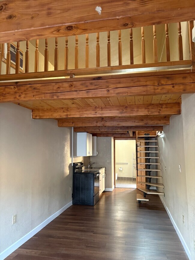 79 S Ione St in Ione, CA - Building Photo - Building Photo