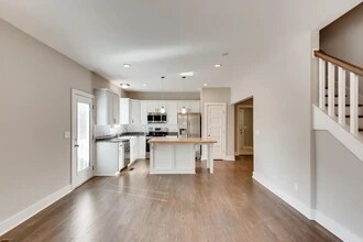 1110 Chester Ave in Nashville, TN - Foto de edificio - Building Photo