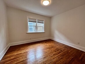 934 Curry Ave in Windsor, ON - Building Photo - Building Photo