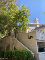 5217 Caspian Springs Dr in Las Vegas, NV - Building Photo