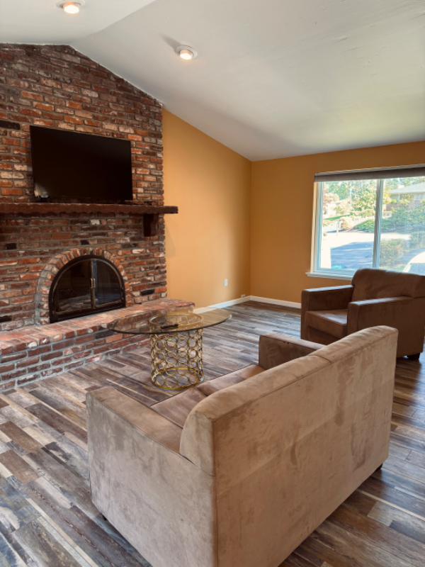 property at 7826 Emerald Dr SW