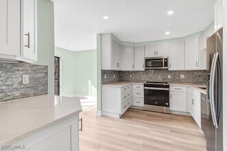 407 Meadowlark Ln in Naples, FL - Building Photo - Building Photo