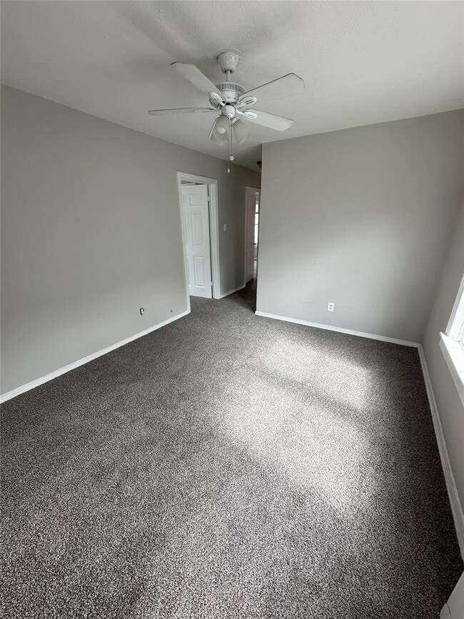 property at 3102 Brackenridge St