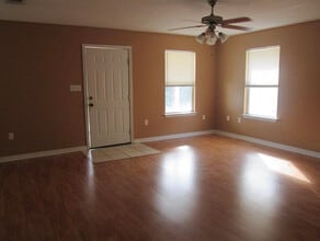 7470 Autumn Trace Blvd in Navarre, FL - Building Photo - Building Photo
