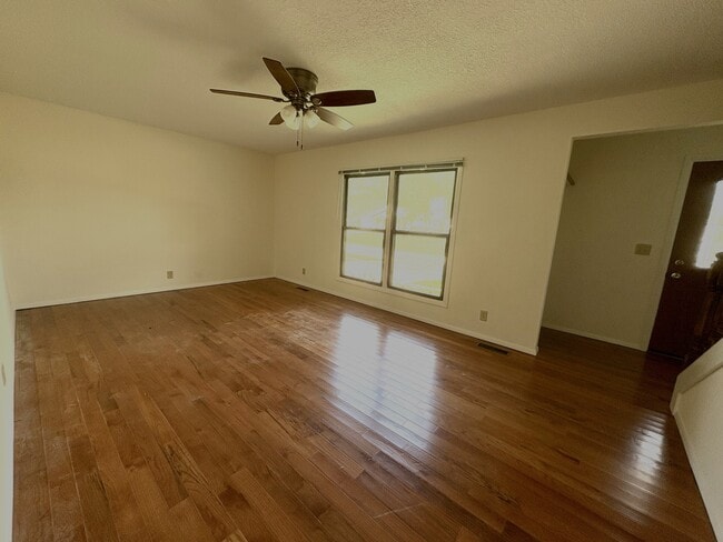 1901 Kenny Ave in Champaign, IL - Building Photo - Building Photo