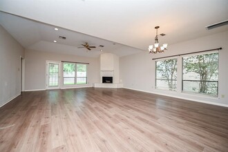 3323 Village Falls Ct in Humble, TX - Building Photo - Building Photo