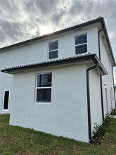 16303 SW 147th Ave in Miami, FL - Building Photo - Building Photo