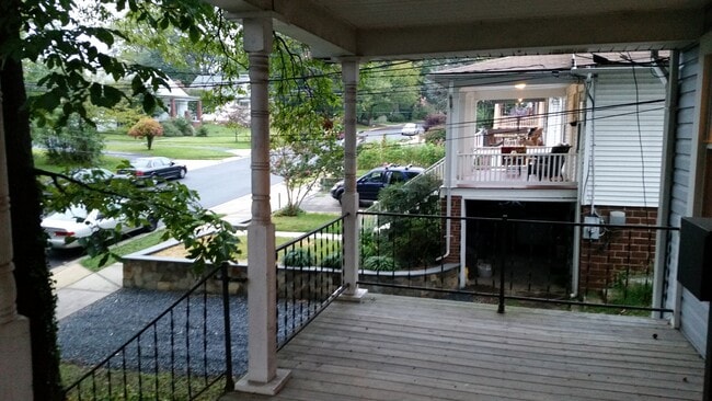 619 Mississippi Ave, Unit Upper Level in Silver Spring, MD - Building Photo - Building Photo